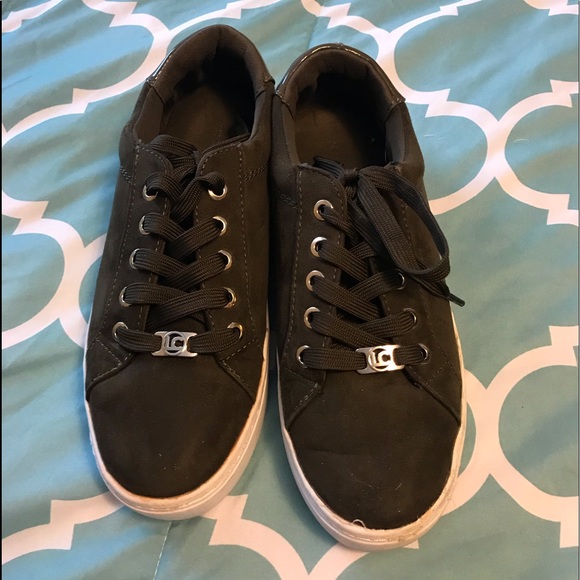 liz claiborne tennis shoes